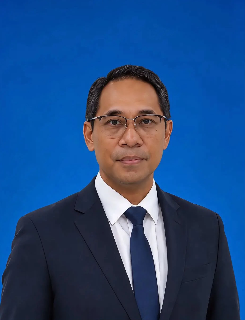Dr. (c). Badrunsyah, S.Pd., S.H., M.H., M.Si.